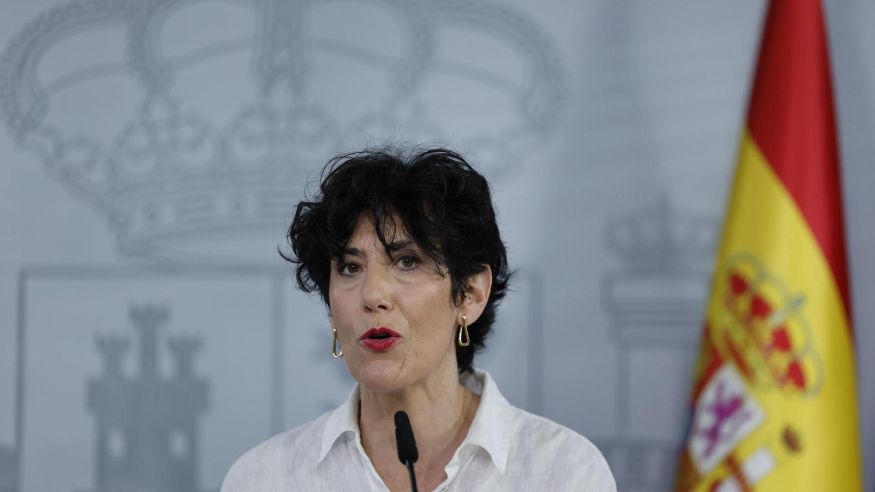 El Gobierno respalda la tesis de la conspiración de los ministros Óscar Puente y López pero dice que "respeta la Justicia"