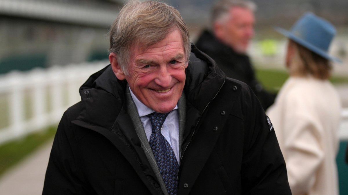 Sir Kenny Dalglish anuncia que padece cáncer tras revelarlo por error<br>