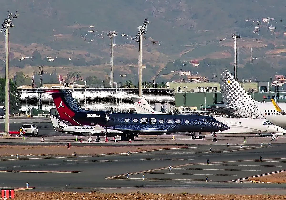 Basketball legend Michael Jordan's private jet lands at Malaga Airport
