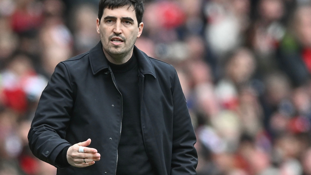 Iraola tomará las riendas del Liverpool