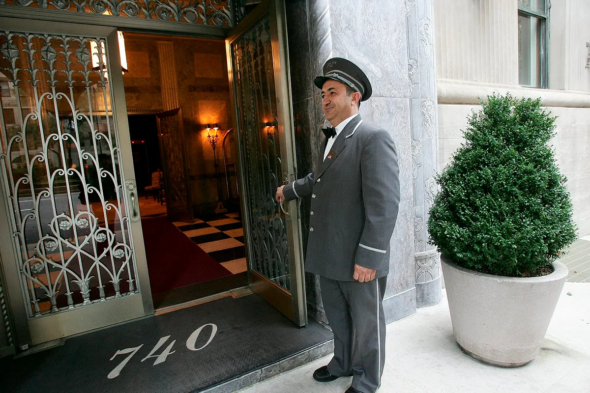 El 'hachazo' fiscal que dispara la caridad en Wall Street: prisas entre los millonarios para donar