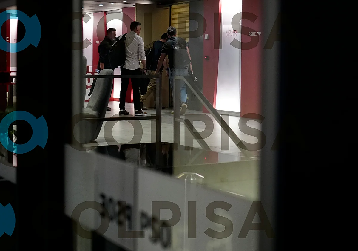La UCO acusa al PSOE de dar «soporte» económico, infraestructuras y logística a la trama de las 'cloacas'