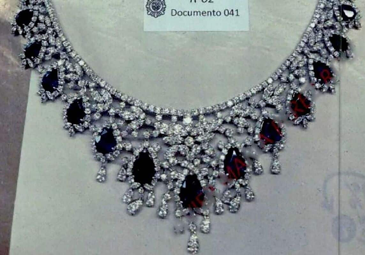 El juez ordena al diamantista de la Casa Real tasar las joyas halladas en la caja fuerte de Zapatero