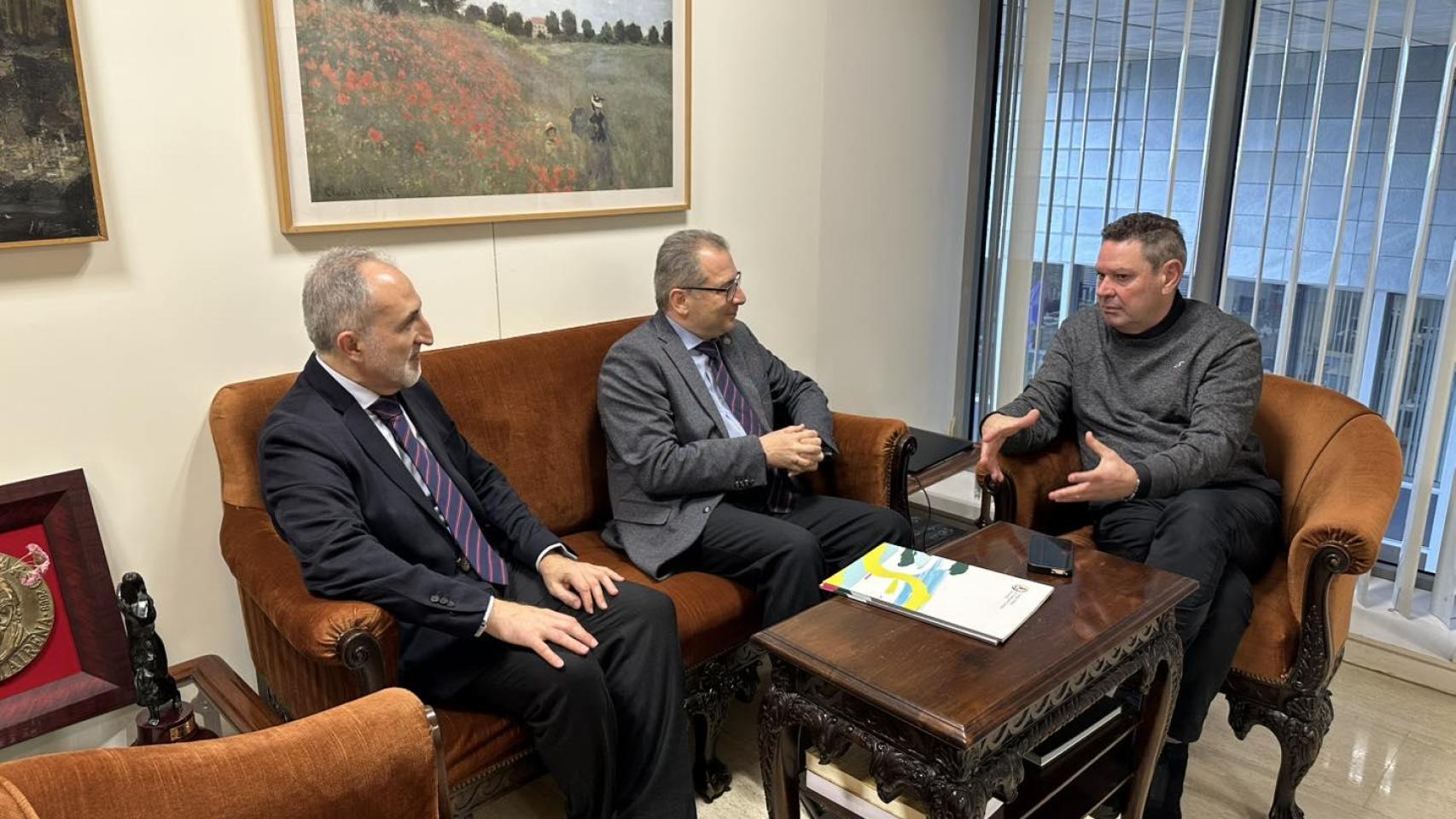 Nuevo acoso laboral en el PSOE: una trabajadora de Diputación denuncia a un miembro de la ejecutiva de Montero