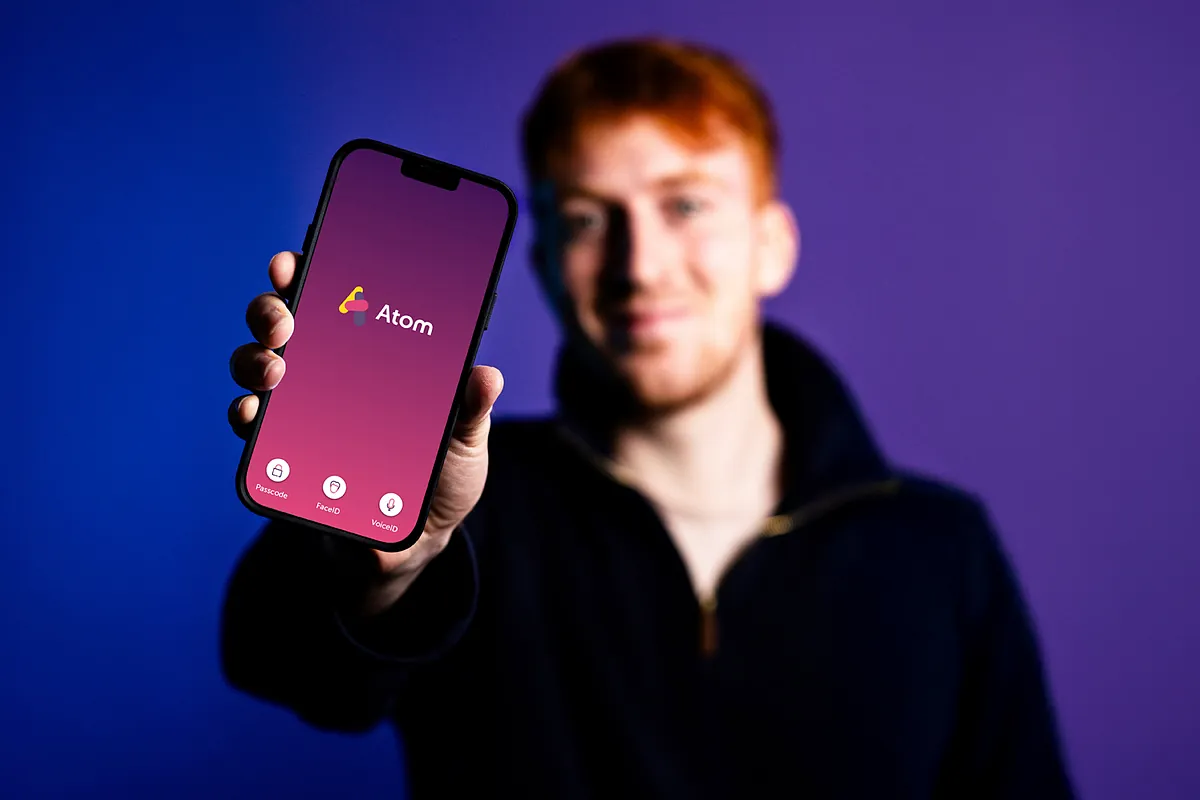 BBVA pone a la venta su participación en Atom Bank