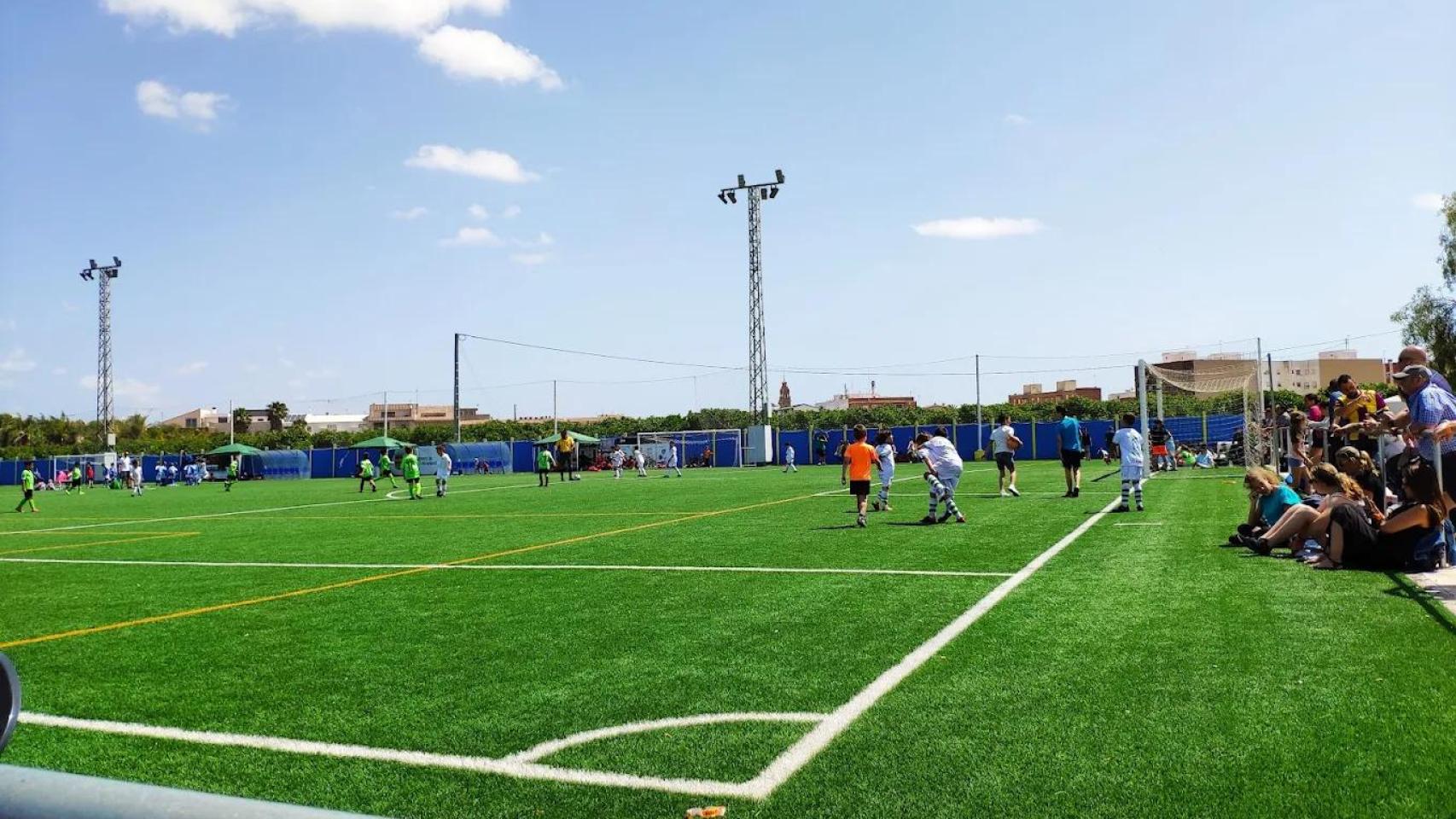 Un equipo de fútbol juvenil celebra el título de liga con una 'stripper' y el Ayuntamiento y el club llevan el caso a la Fiscalía