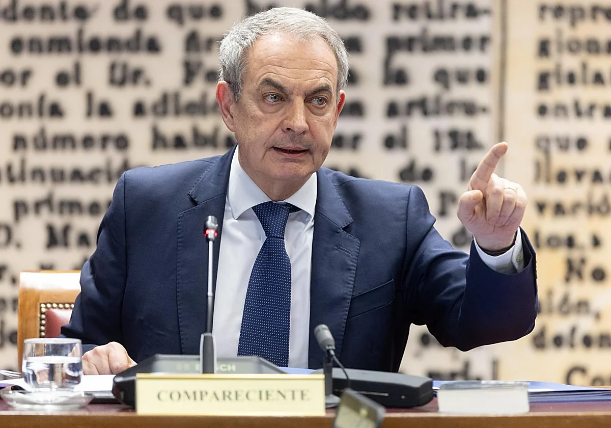 Zapatero renuncia a asistir al acto con el Papa en el Congreso