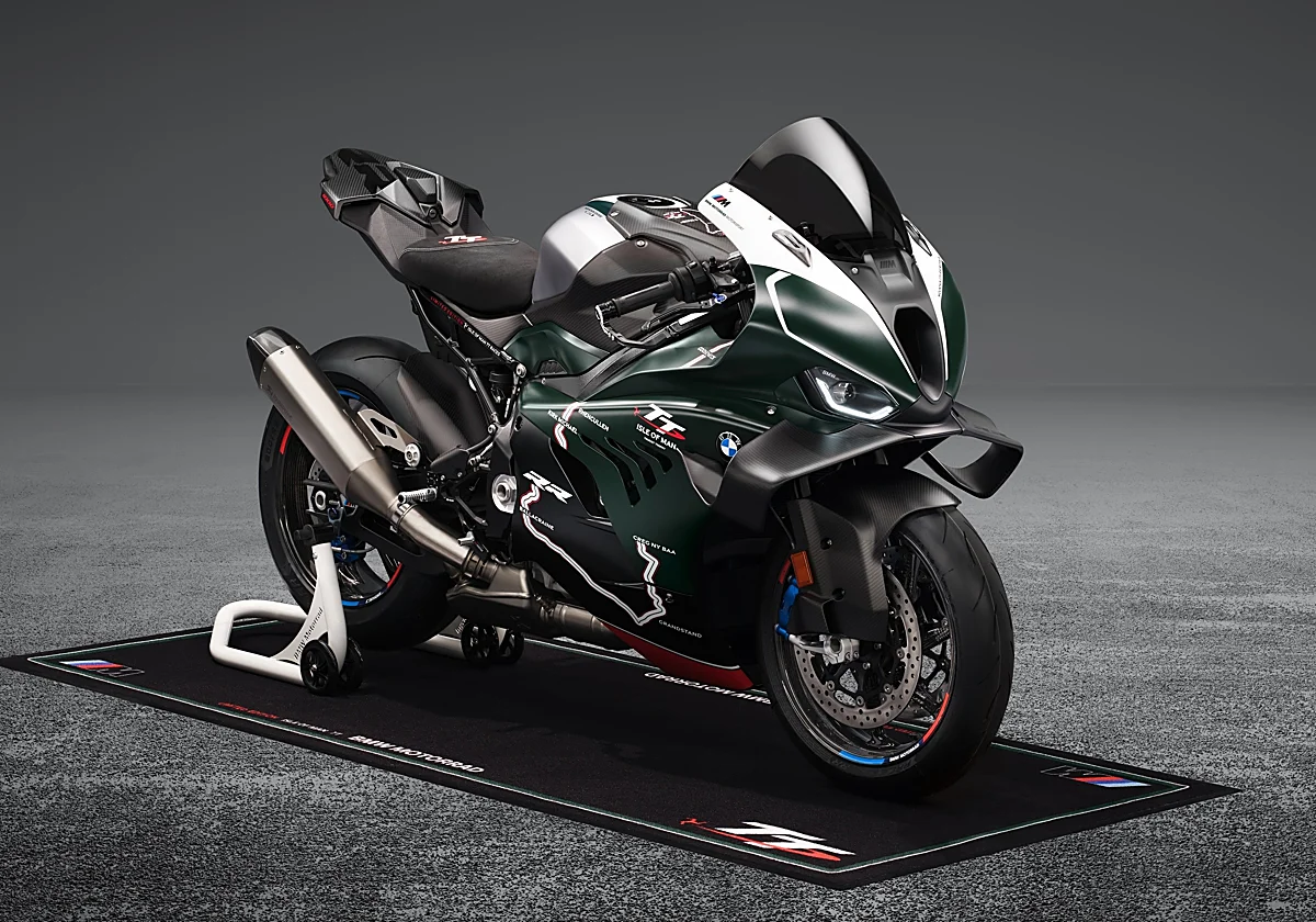 BMW celebra la leyenda del TT con una exclusiva M 1000 RR de solo 115 unidades