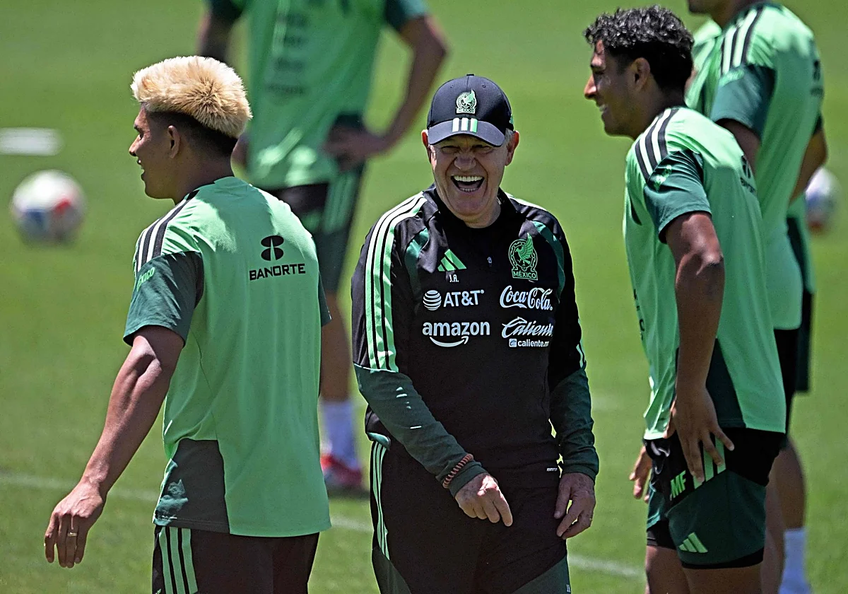 El Vasco Aguirre quiere poner picante al Mundial