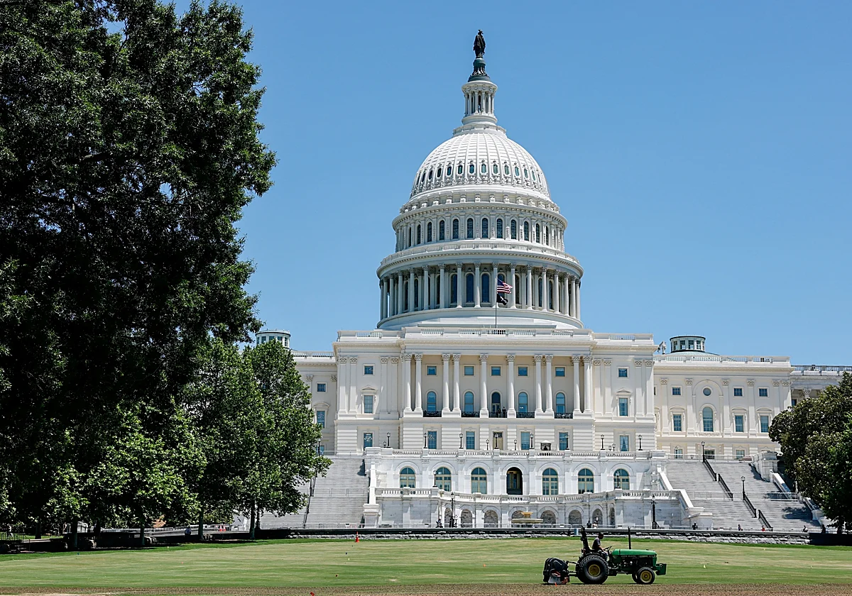 Golpe a Trump en el Congreso: la Cámara Baja, con mayoría republicana, vota por primera vez contra la guerra de Irán