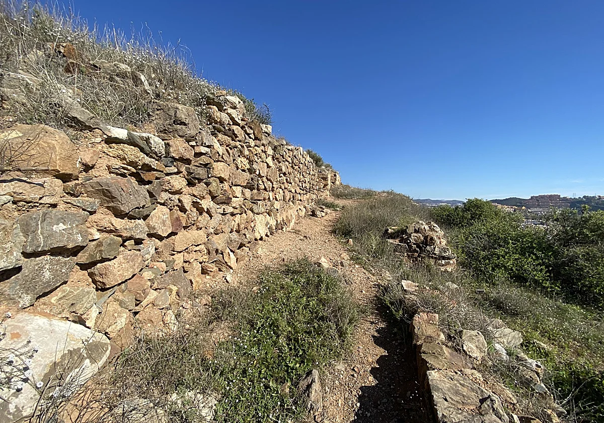 Rincón de la Victoria activa una inversión de casi 800.000 euros para poner en valor el castillo de Bezmiliana