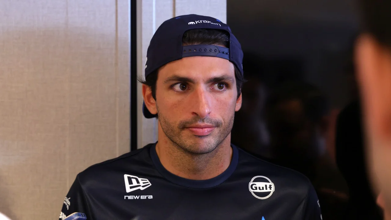Sainz señala el camino para que Williams vuelva al podio: “Quitar peso y ganar aerodinámica”