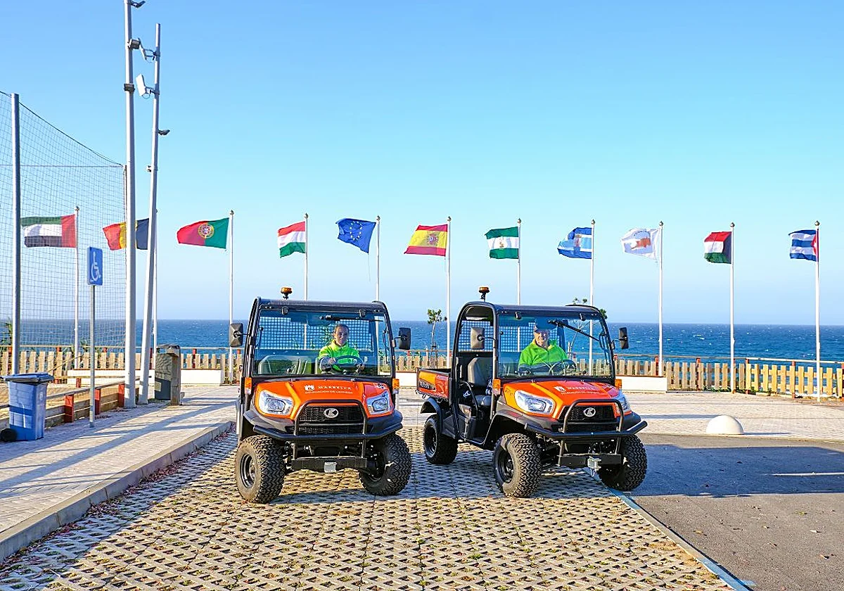 Marbella refuerza la limpieza del Paseo Marítimo con la incorporación de dos nuevos vehículos multiservicio