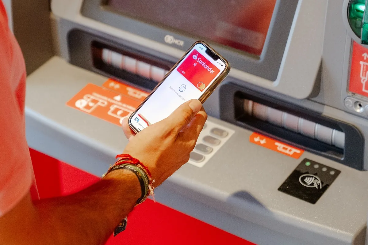 Santander ofrece servicios de ciberseguridad a particulares para elevar los ingresos
