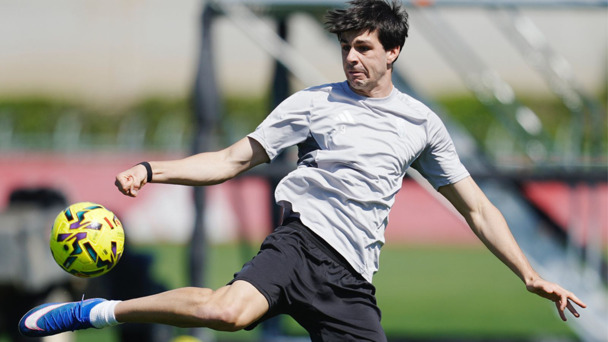 El Betis 'cocina' a fuego lento su apuesta por Gonzalo Petit
