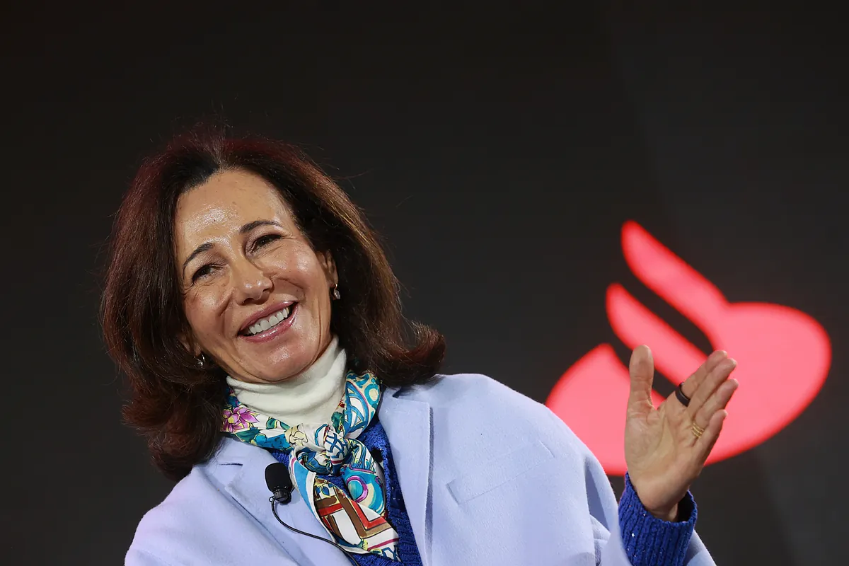 Santander superará 190 millones de clientes con Webster y TSB