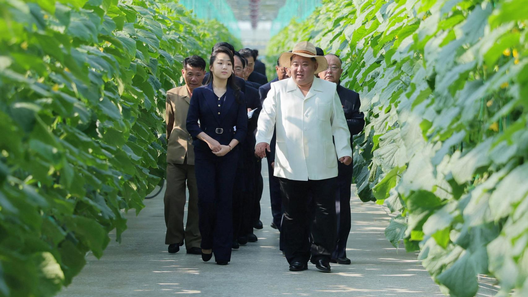 La 'mancha' familiar que explica la fijación de Kim Jong-un con su hija: él es hijo ilegítimo y su sucesión no está asegurada