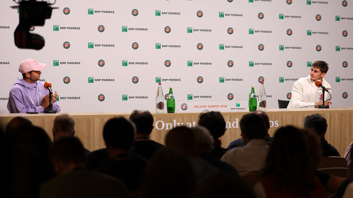 McEnroe critica la rueda de prensa conjunta de Arnaldi y Cobolli: "¿Si tiene un virus por qué estás ahí?