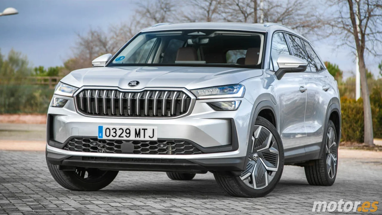 El Skoda Kodiaq que hace 116 km sin gastar gasolina estrena la versión Exclusive, este es su precio y equipamiento