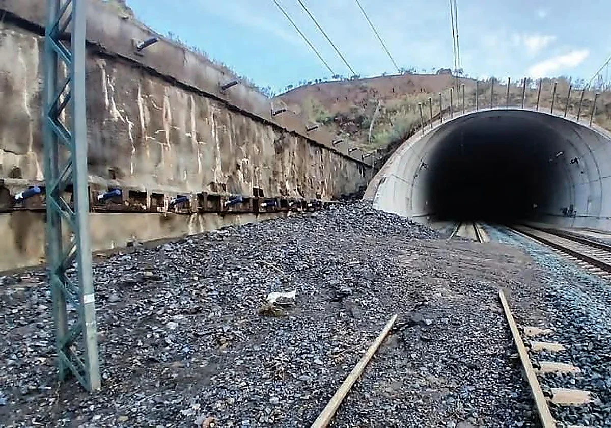 Malaga rail: investigation into Álora AVE derailment calls for rigorous slope and extreme rainfall monitoring