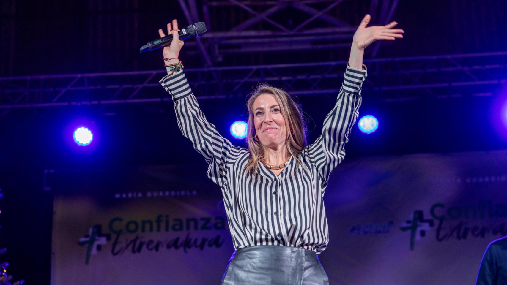 Sánchez eleva a Abascal como gran rival y vende al procesado Gallardo como única alternativa al pacto de Guardiola con Vox