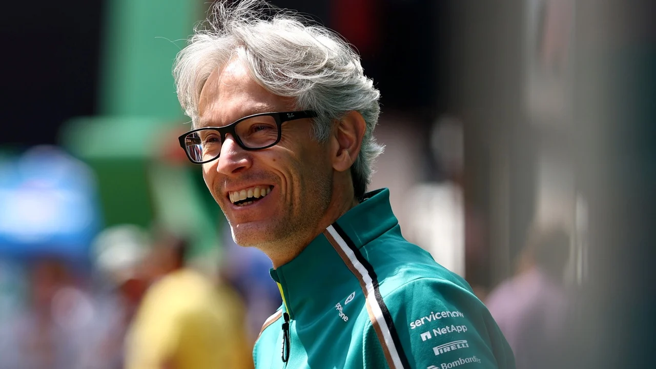 Mike Krack se rinde ante el ‘gruñón’ Alonso: “Nos enseñó cómo se compite”