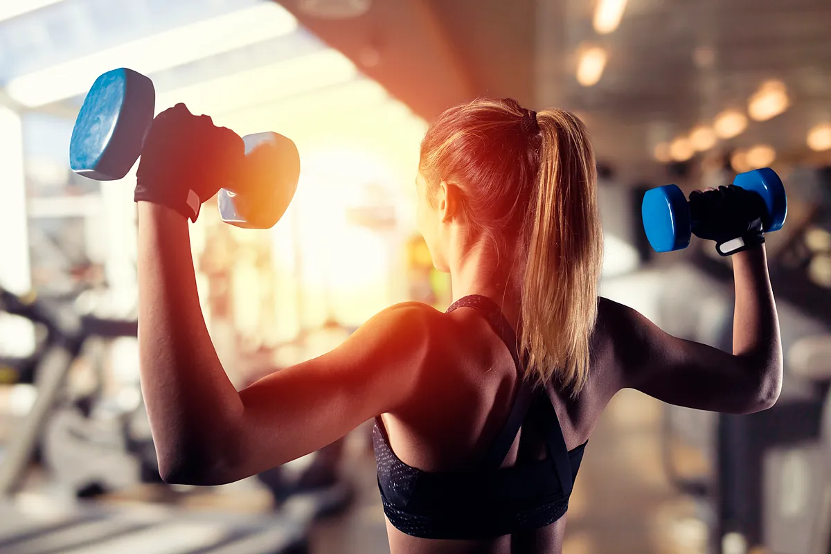 Hacer entre hora y media y dos horas semanales de entrenamiento de fuerza reduce un 13% la mortalidad