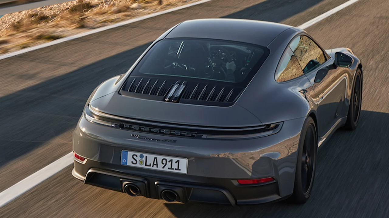 El Porsche 911 GTS híbrido ya no necesita cuidados extremos, la marca admite que se pasó de celo