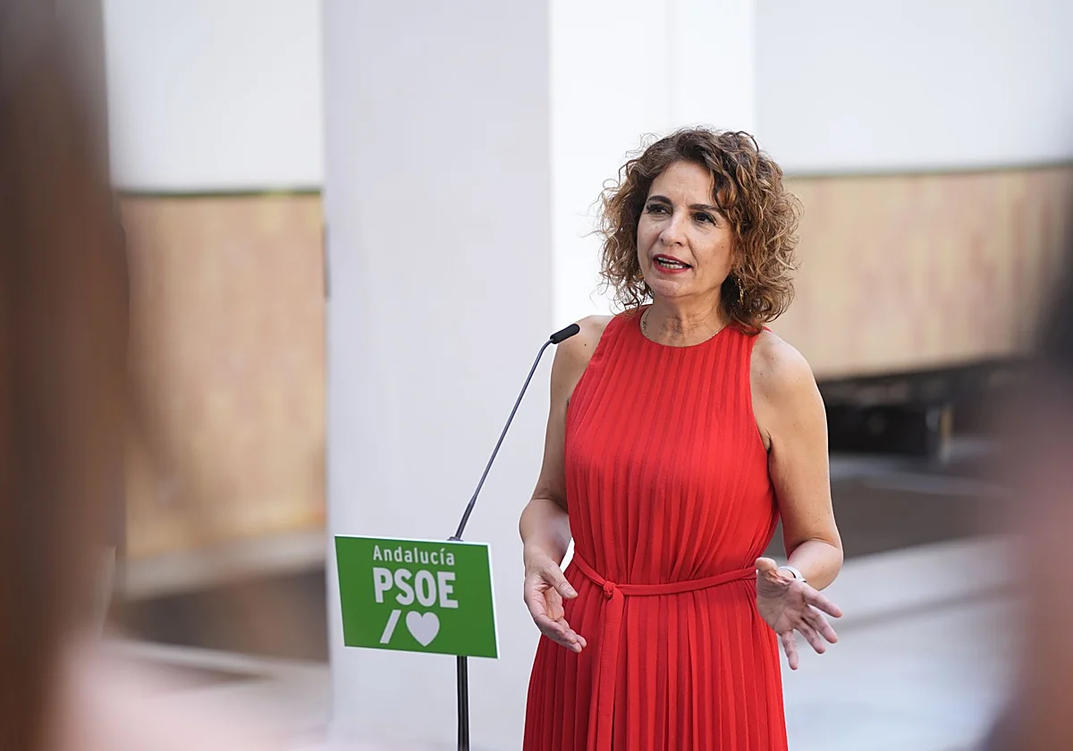 María Jesús Montero deja el Congreso y asume su escaño andaluz para liderar la oposición