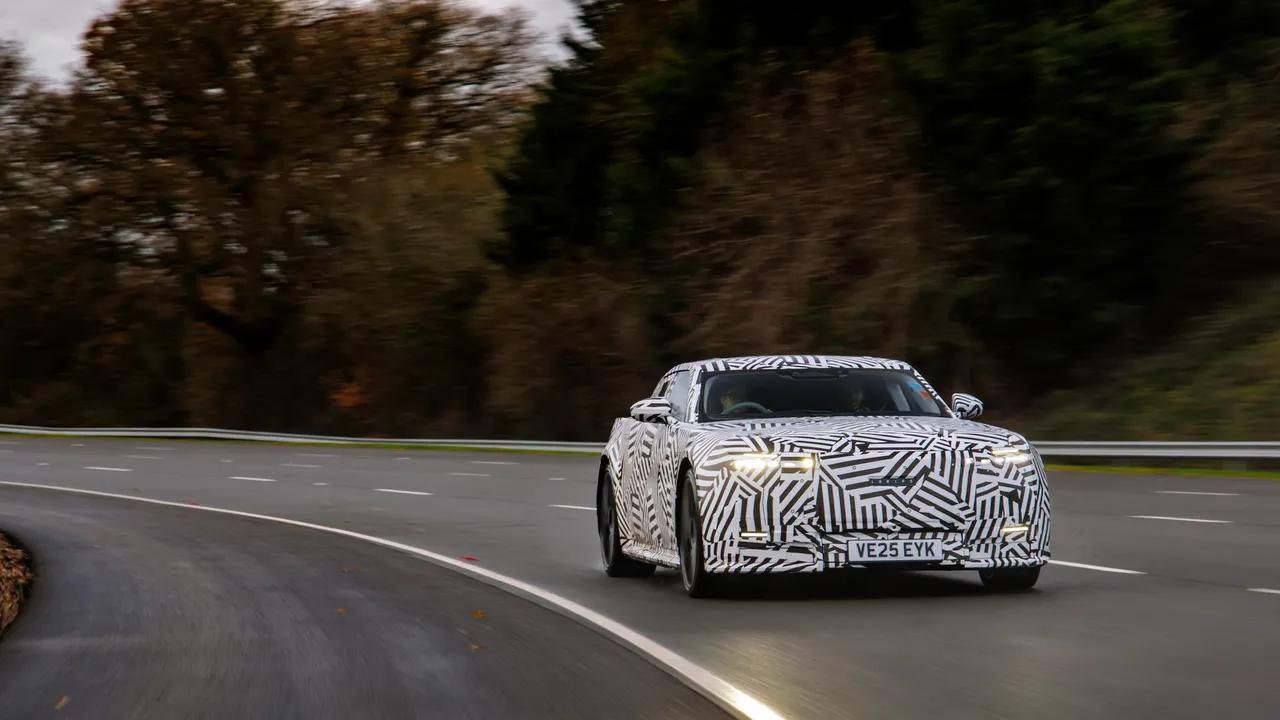 Todo en el Jaguar Type 00 es controvertido, pero su velocidad es incuestionable