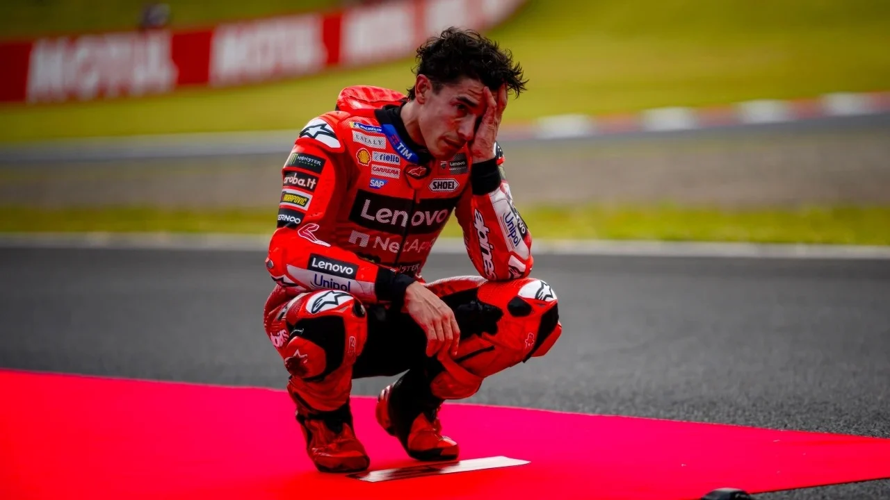 Claudio Costa, mítico doctor de MotoGP: “Marc Márquez es un caballero invencible, capaz de superar cualquier adversidad"
