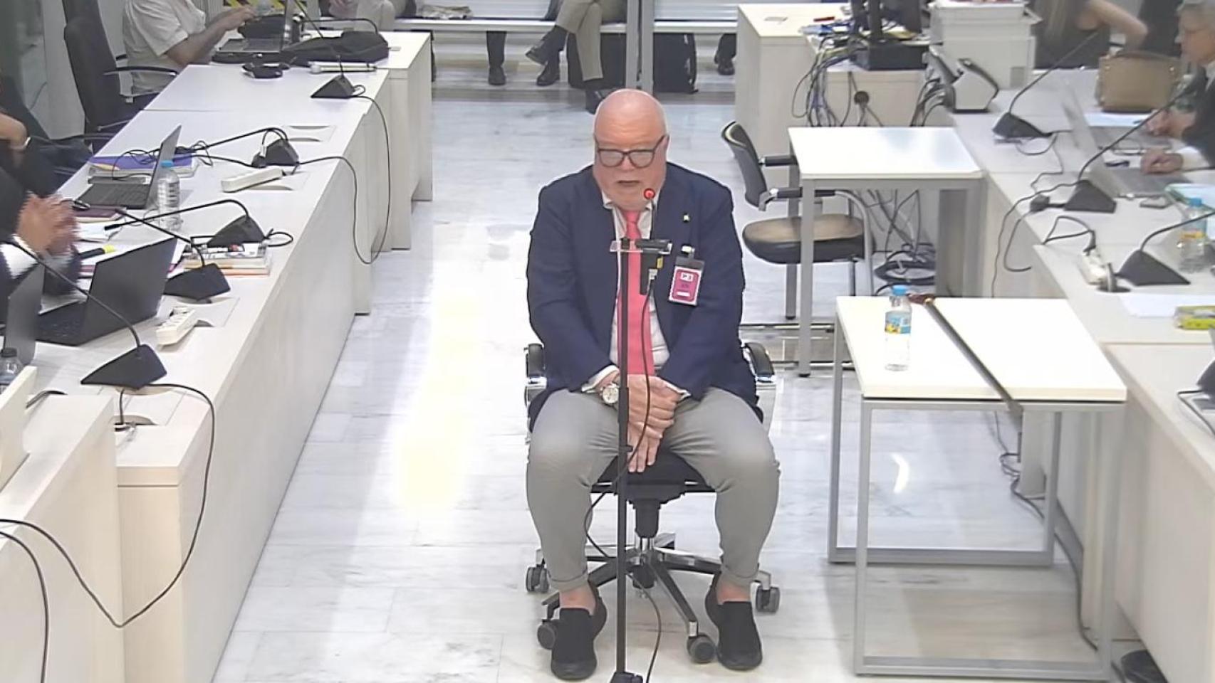 Villarejo desliga a Cospedal del 'caso Kitchen': "La 'libretita' fue elaborada por Bárcenas para filtrar el famoso 'M. Rajoy'"
