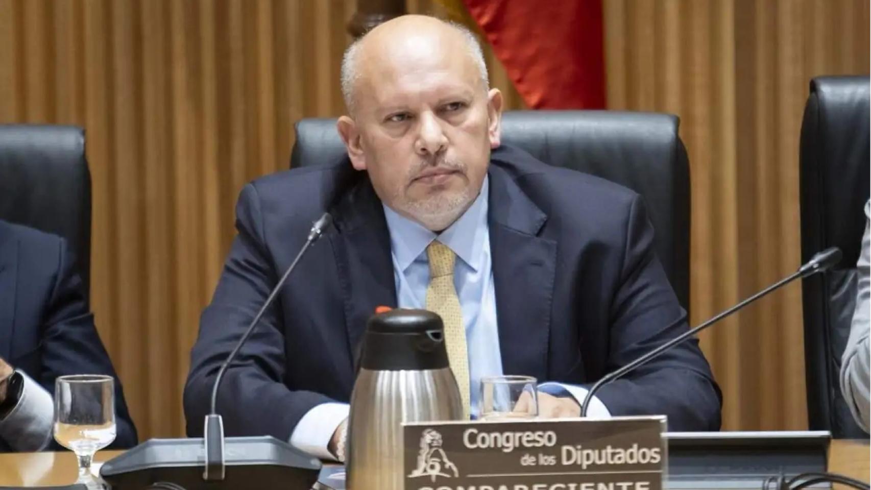 El Gobierno dio la nacionalidad al exviceministro venezolano Nervis Villalobos, tras la mediación de la trama de Leire Díez