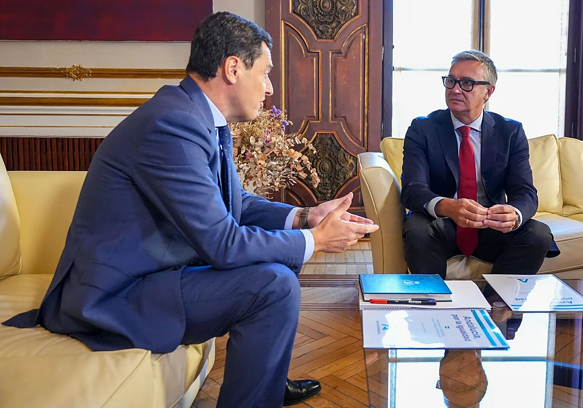 Moreno y Vox inician contactos directos a dos días de la constitución del Parlamento