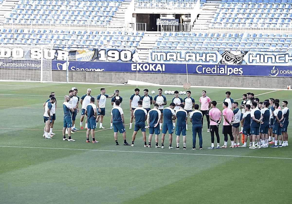 El Málaga vela armas antes del crucial duelo ante Las Palmas, con Galilea aún pendiente de pruebas