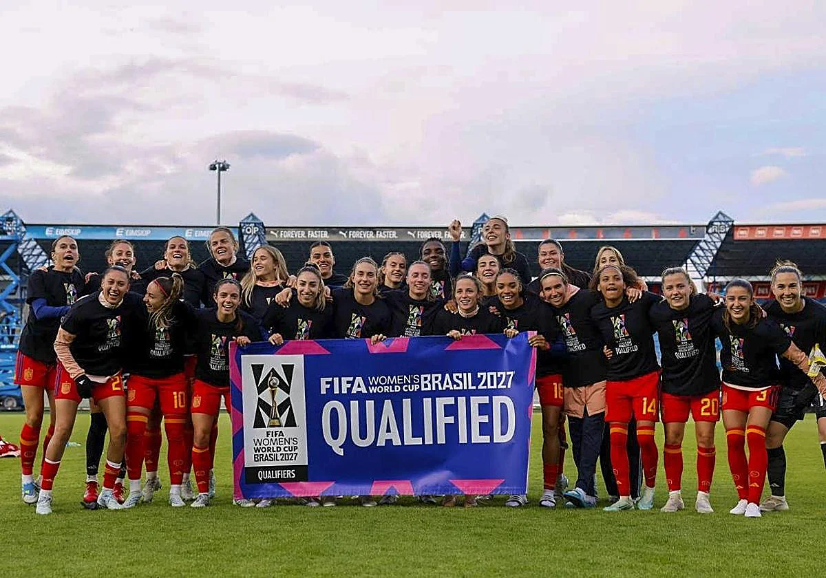 España se divierte en Islandia para poner rumbo al Mundial