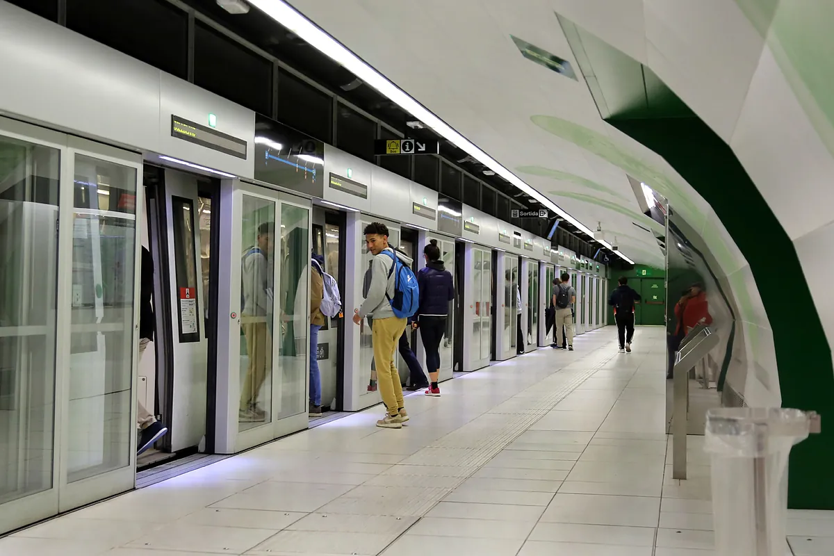 Ohla, Adelte y Clece limpiarán el Metro de Barcelona por 185 millones de euros