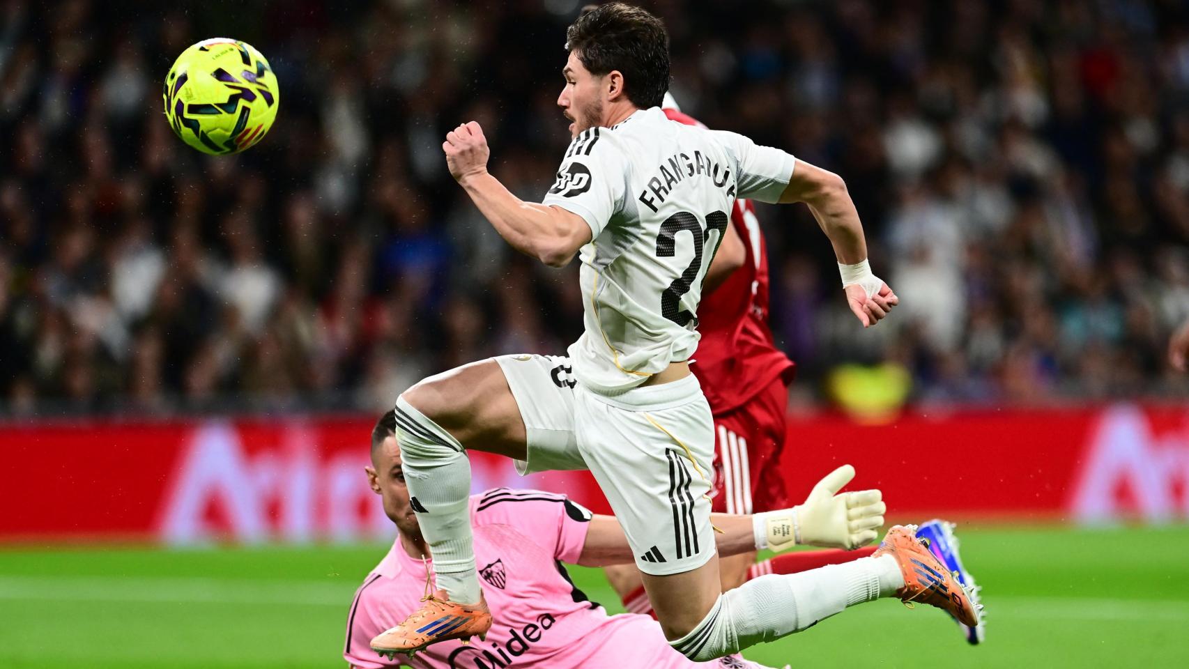 Real Madrid - Sevilla, en directo: alineaciones, horario y dónde ver el partido de La Liga