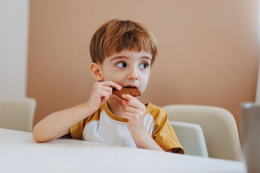 Los pediatras coinciden sobre las nuevas modas alimentarias para los niños: "Puede provocar déficits nutricionales"