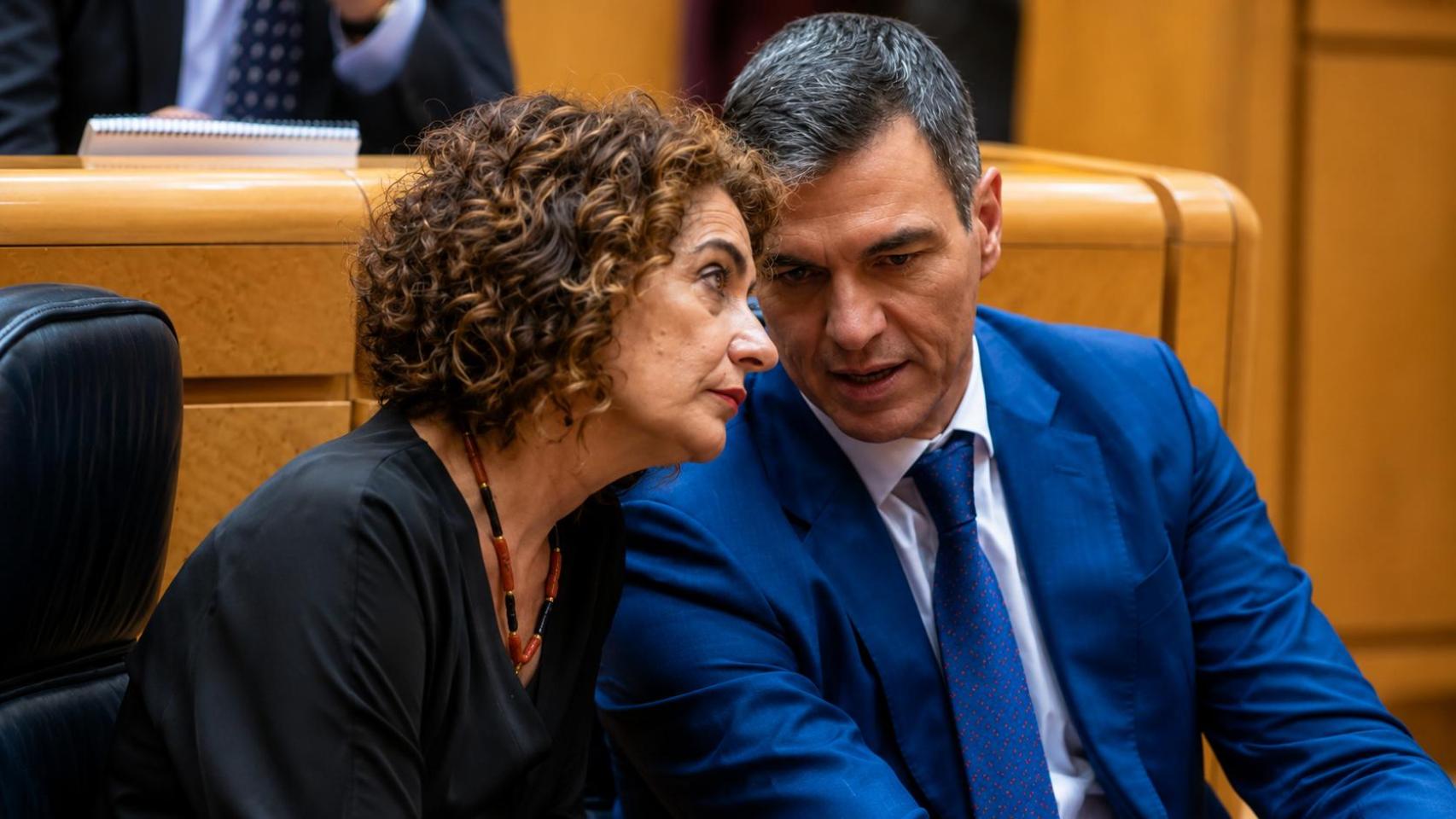María Jesús Montero asumirá la portavocía parlamentaria con un pie en Madrid: baraja ser senadora por Andalucía