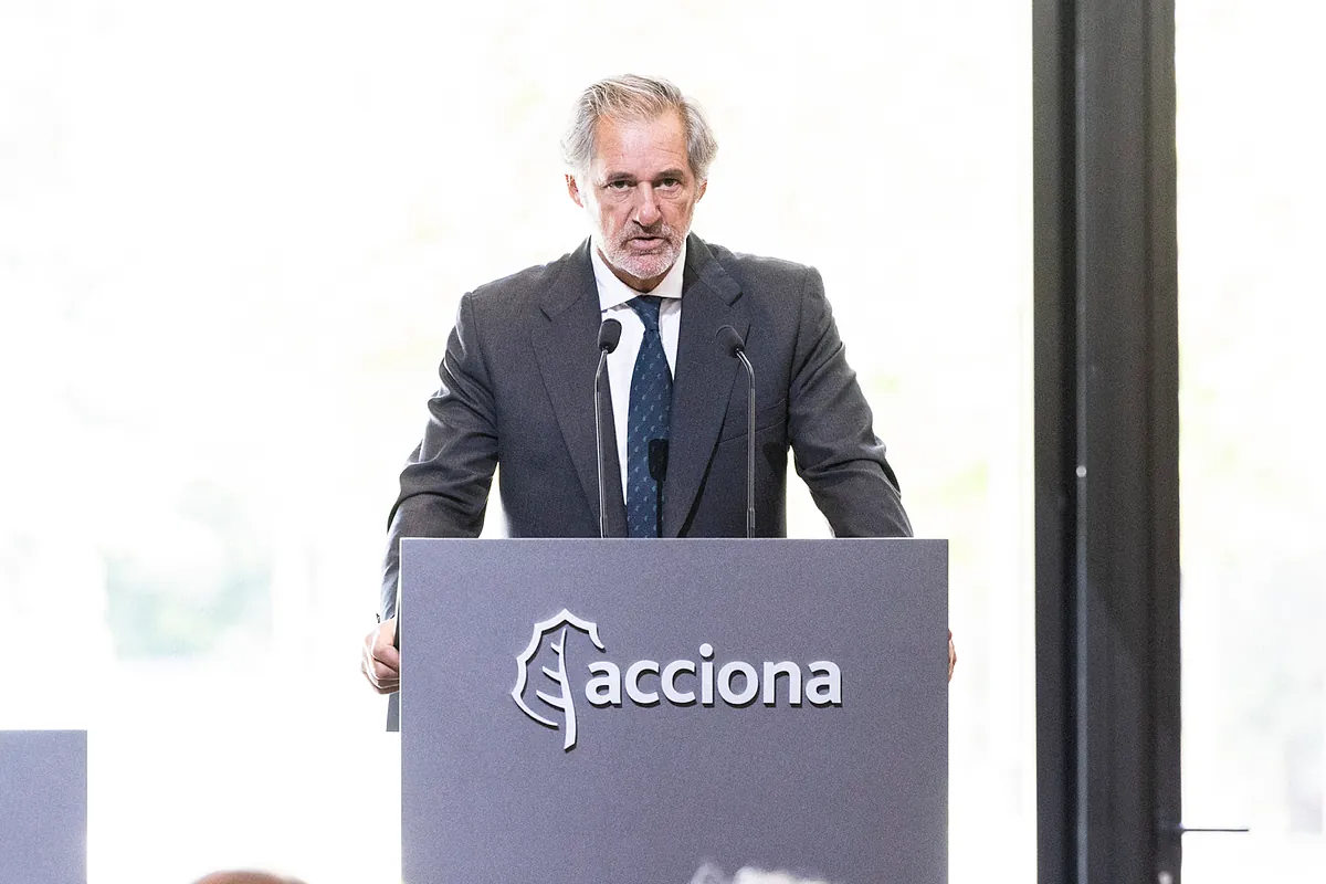 Los grandes fondos preparan consorcios para pujar por Acciona Energía