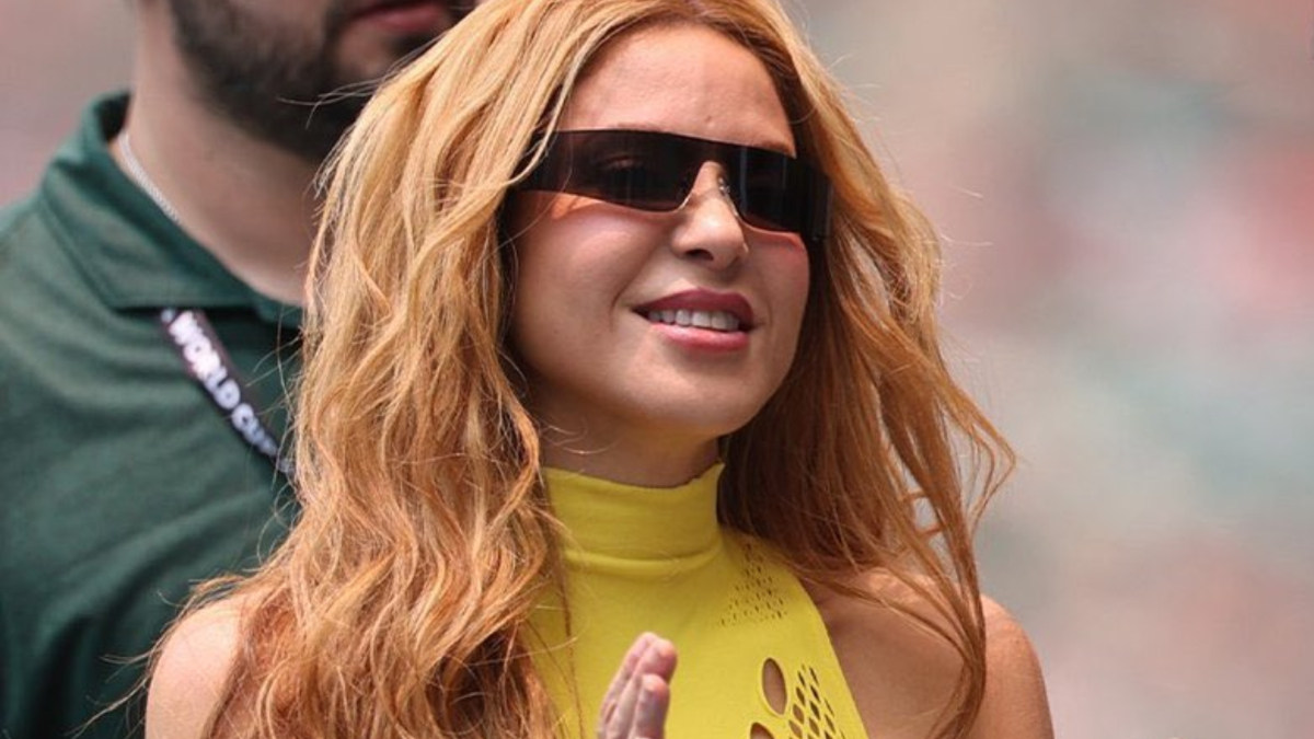 Se desata la polémica con la actuación de Shakira en el Mundial por dos motivos: ¿era ella o una doble?