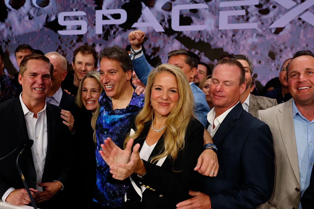 SpaceX apunta a una subida de casi un 30% en su debut en Wall Street