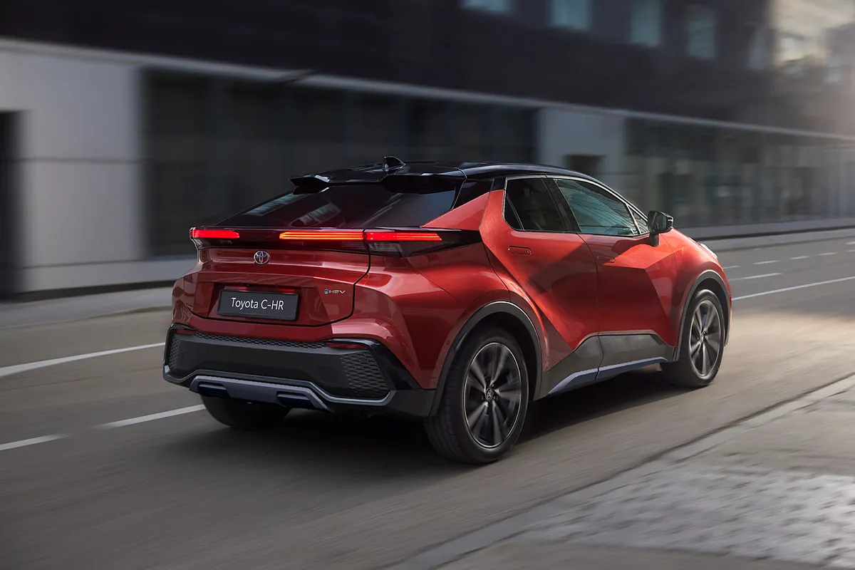 El coche híbrido es el nuevo diésel: los modelos con etiqueta ECO que triunfan en España