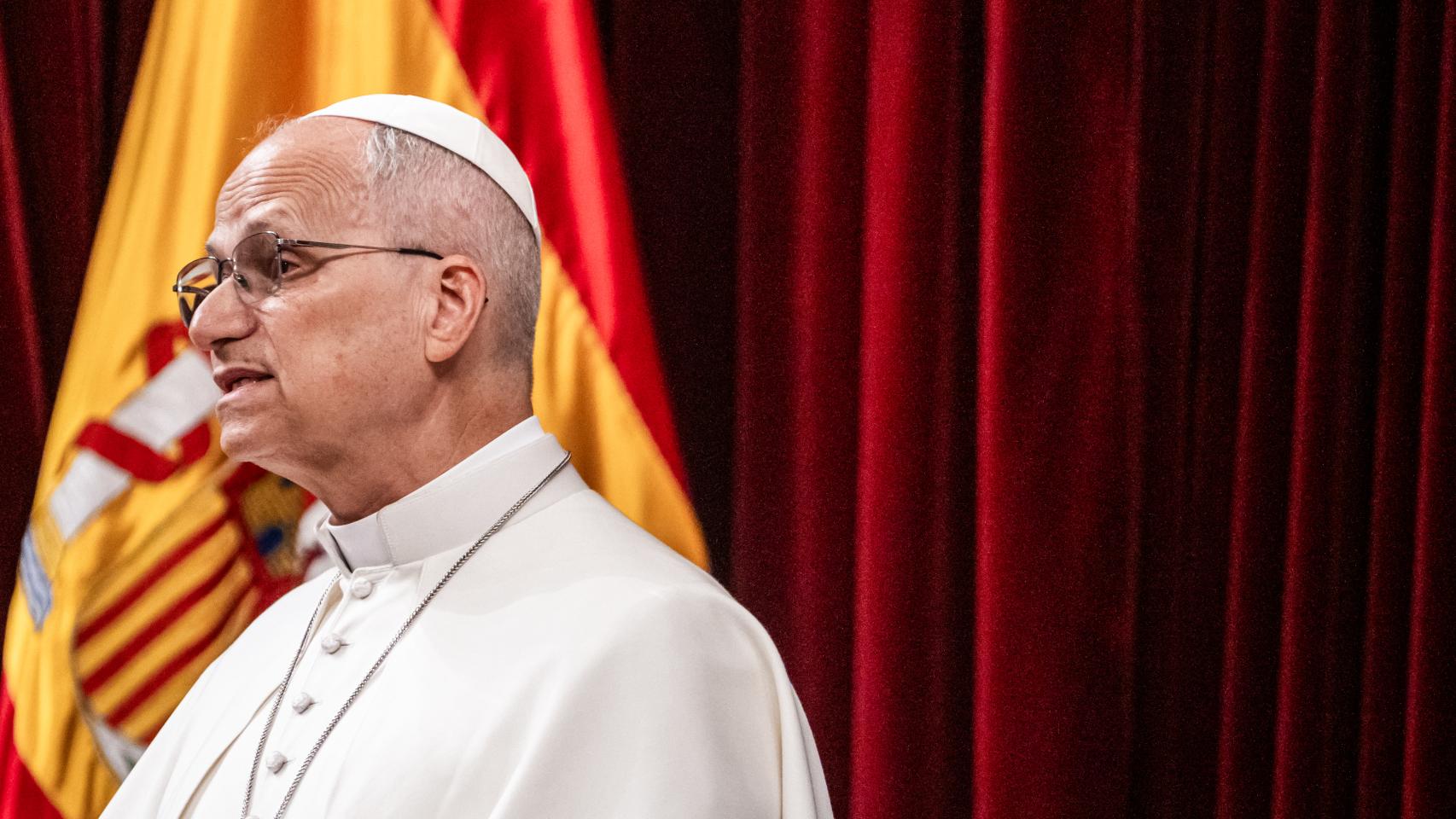 El día que Bildu escuchó en pie el himno de España: el poder milagroso del Papa