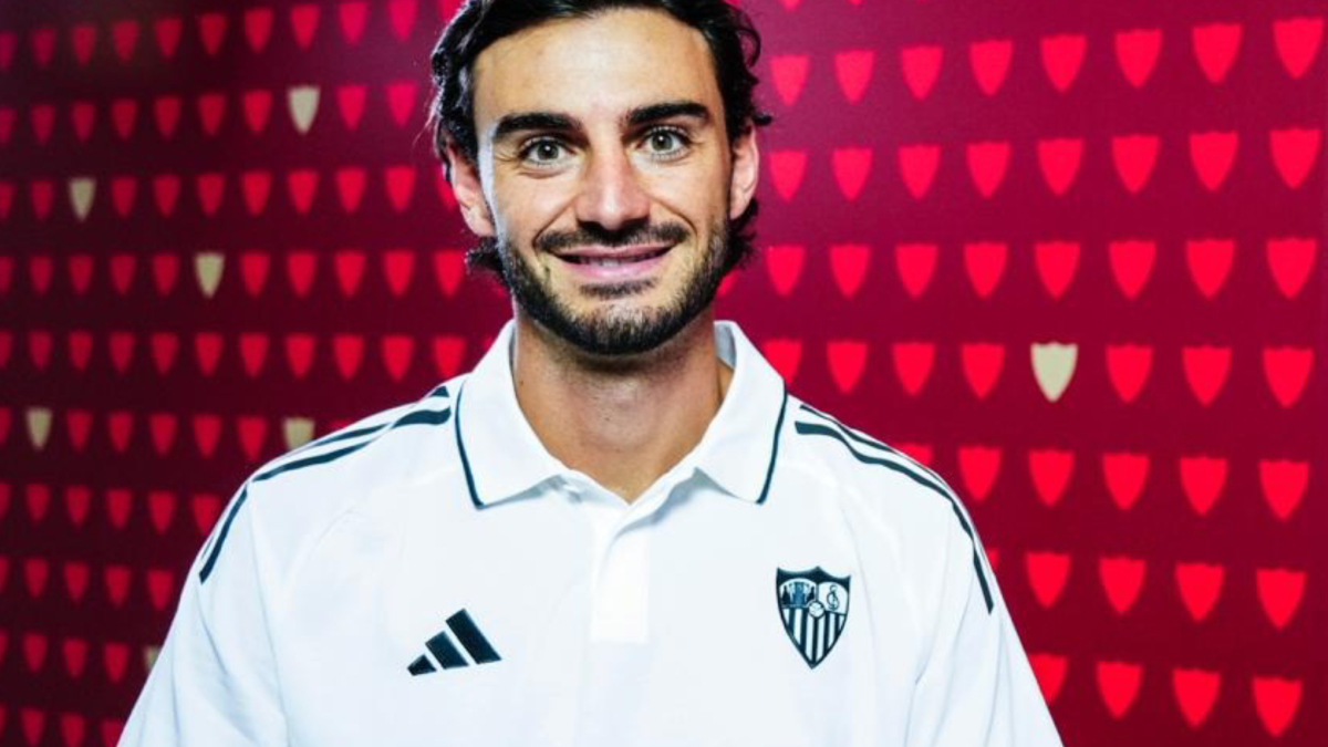 Juan Iglesias: "He hablado con Luis García, sé qué es lo que quiere de mí y sabe que se lo puedo dar"