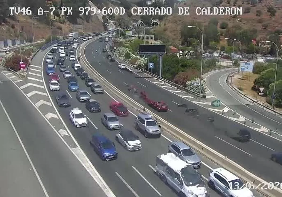 Una colisión múltiple complica la A-7 de Málaga desde El Palo hasta Ciudad Jardín