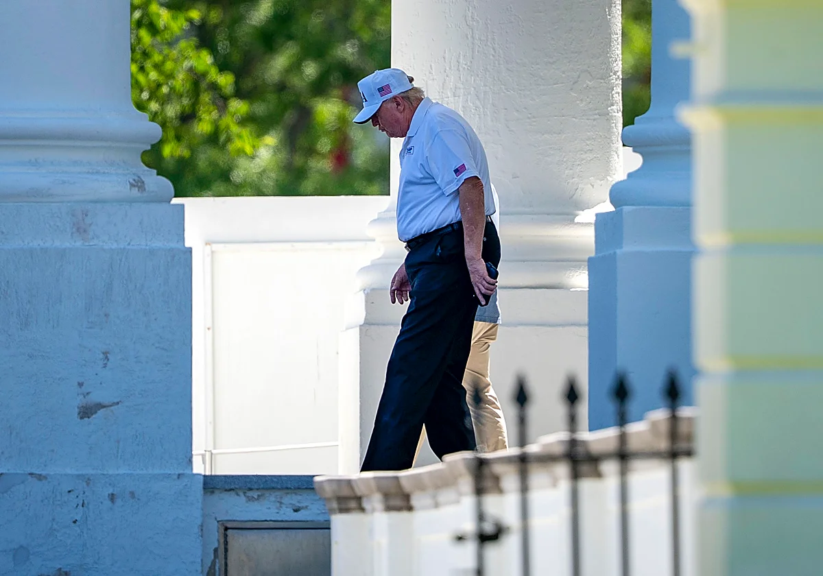 Trump insiste en que el acuerdo de paz se firma este domingo pese a que Irán lo aplaza «a los próximos días»