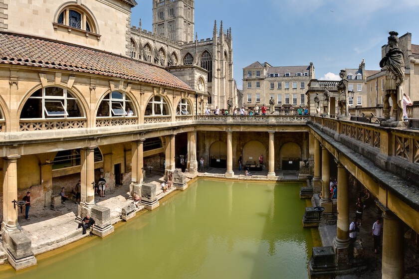 Hace 1.900 años los romanos sabían que ir descalzo a un baño público es mala idea, así que usaban chanclas de baño