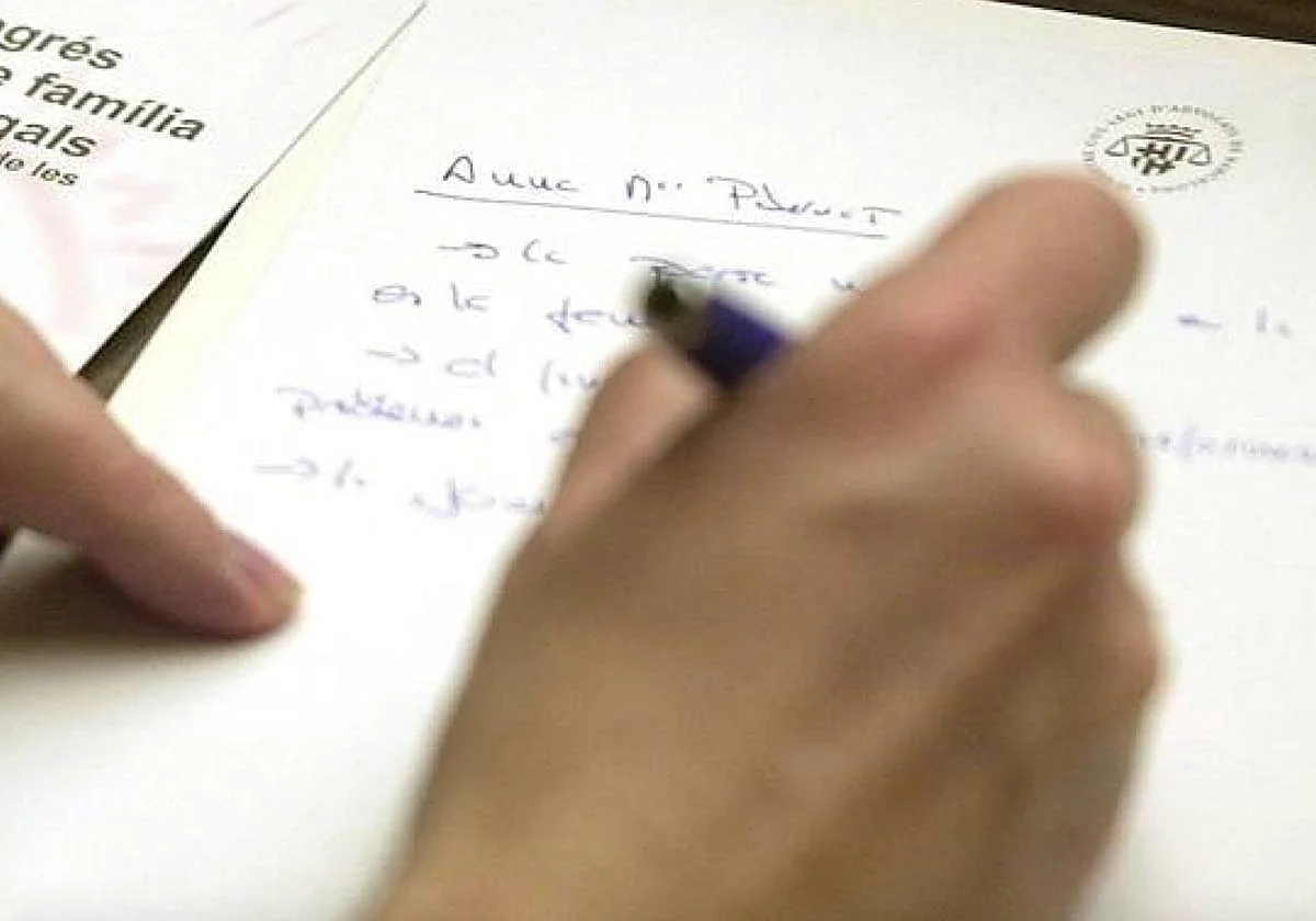 «Yo cuido a nuestra tía y tú pagas el entierro»: el pacto familiar incumplido y que le costó 4.000 euros al heredero